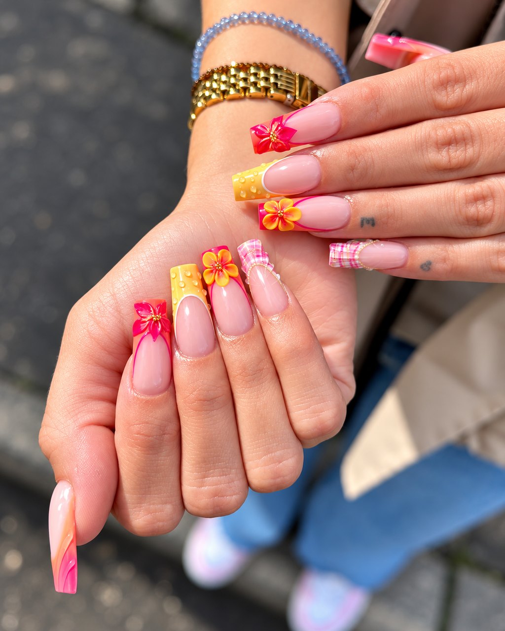 Colourful French tips with flowers